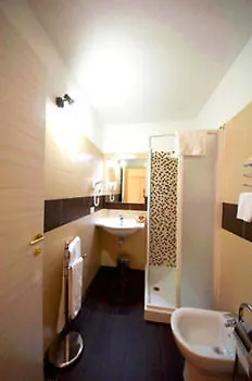 Atlantis Pensión 3*
