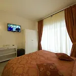 Atlantis 4*